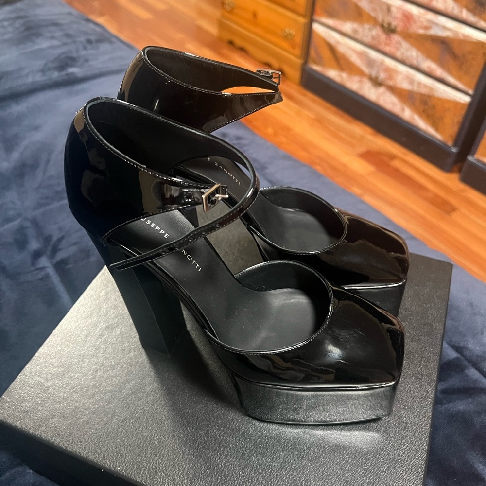 Giuseppe Zanotti Glossy Black Platform Shoes